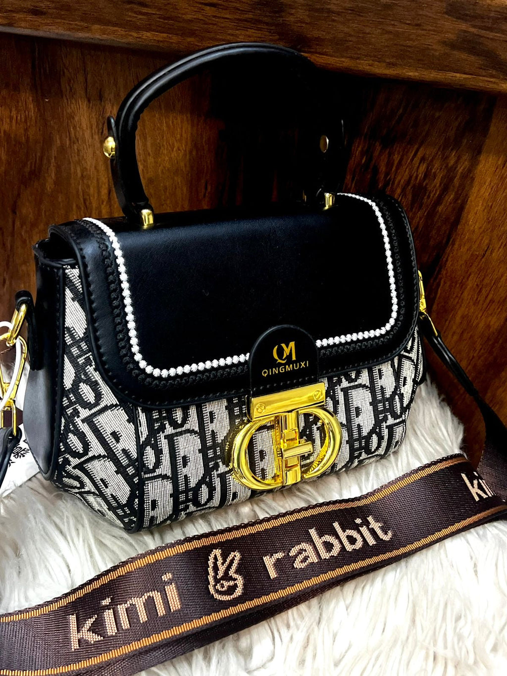 LEO CROSSBODY